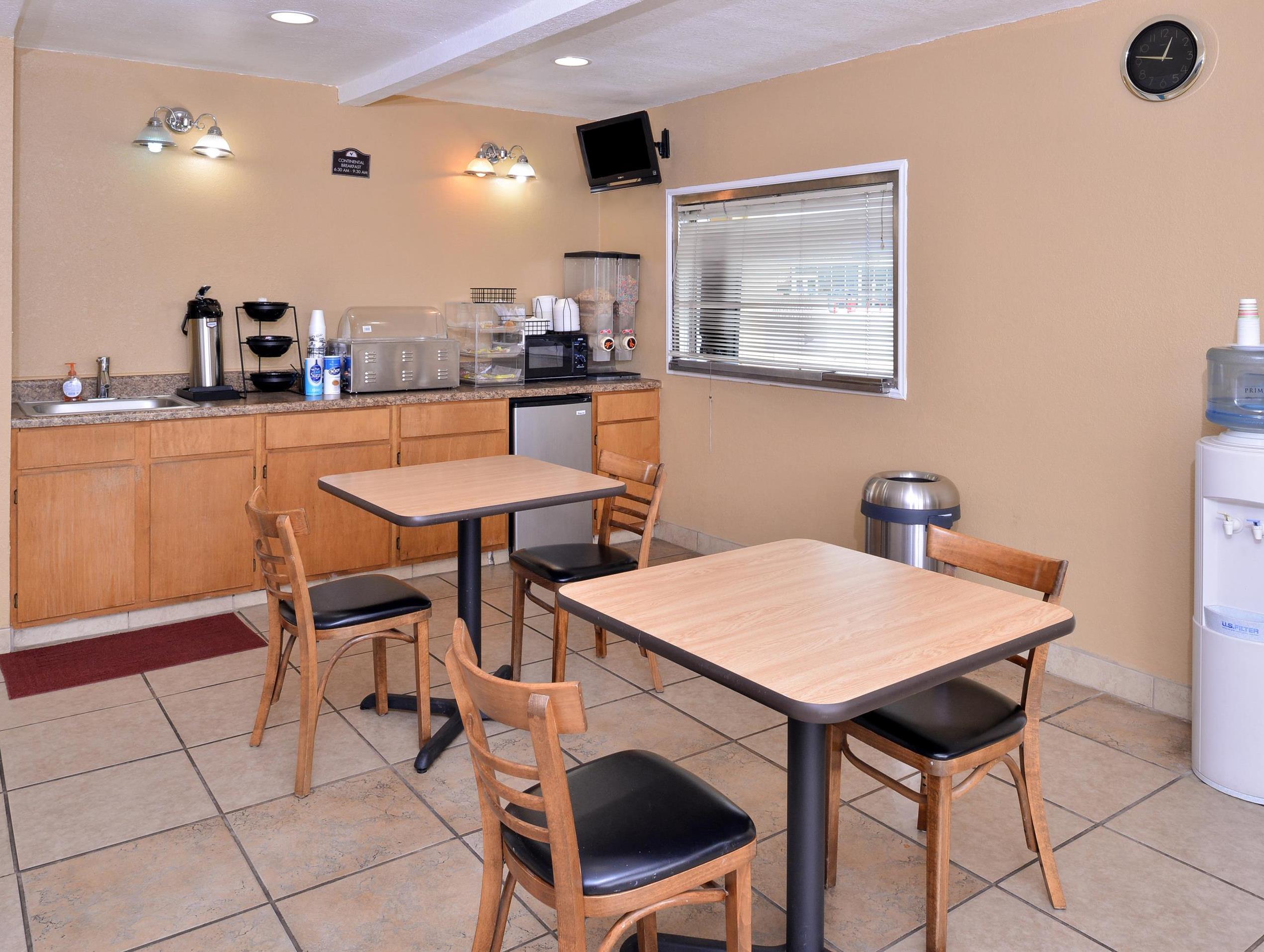 Americas Best Value Inn Schulenburg Exterior foto